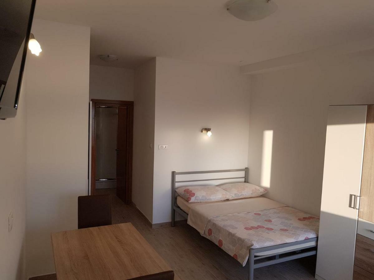 Studio Apartment Matija Podstrana Exterior photo